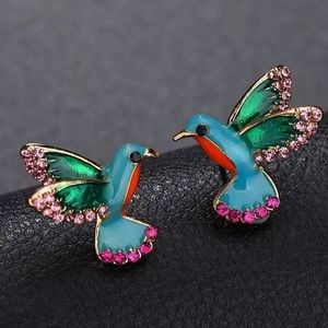 NEW! Cute Hummingbird Stud Fashion Earrings